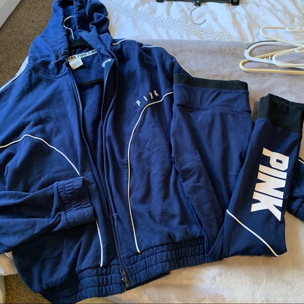 Blue PINK athletic set.